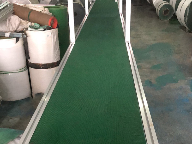 平斜面輸送機